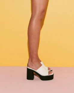 Fashion Therapy Shoes Devon Platform Heel White