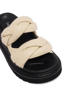 Hot Therapy Shoes Oakley Sandal Bone