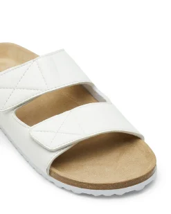 Hot Therapy Shoes Stevie Sandal White